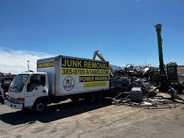 Best Furniture Removal  in Mount Vernon, IA